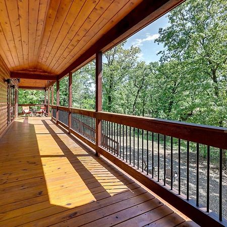 Broken Bow Cabin With Hot Tub And Outdoor Fireplace! Zewnętrze zdjęcie