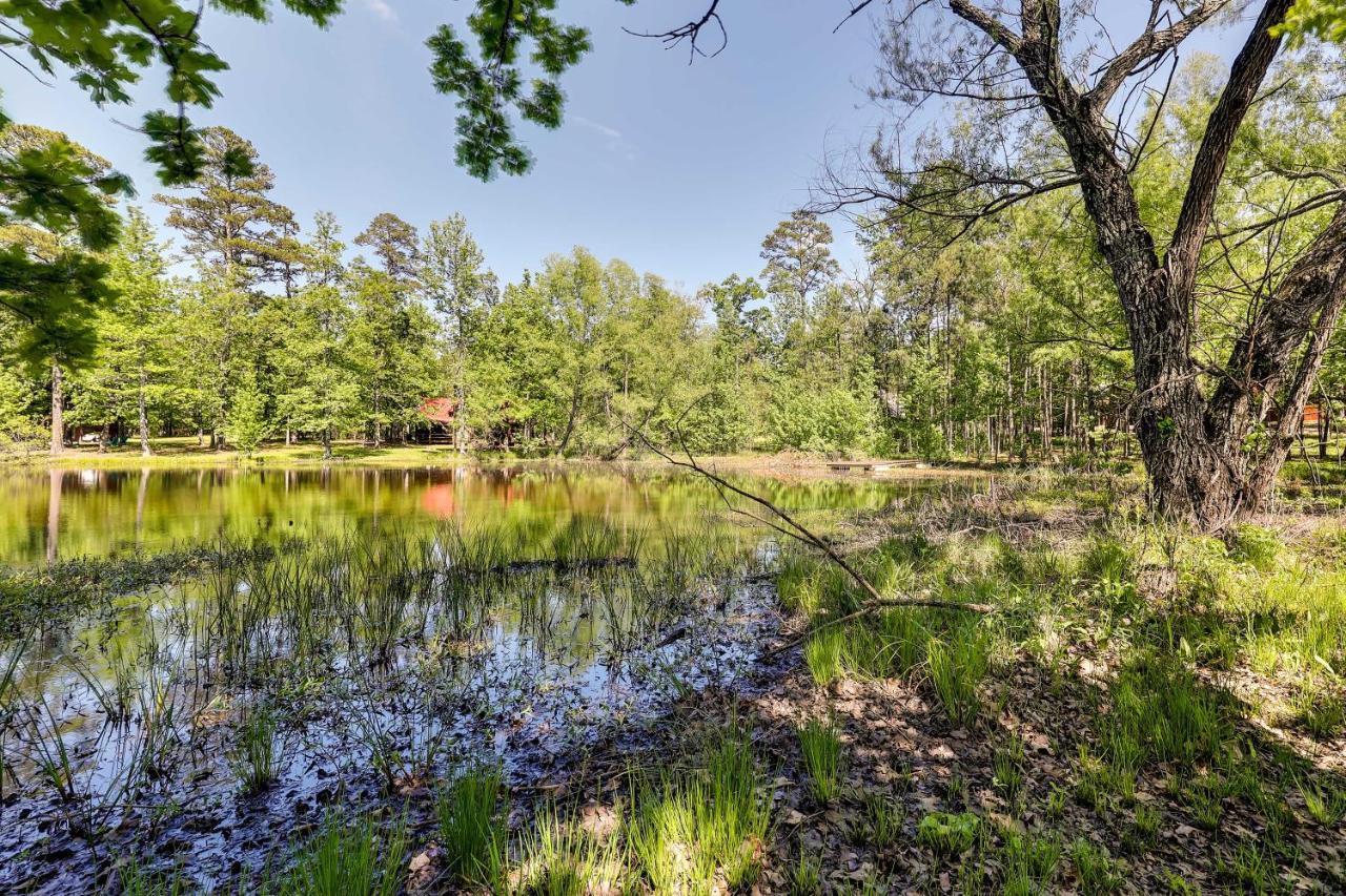 Broken Bow Cabin With Hot Tub And Outdoor Fireplace! Zewnętrze zdjęcie